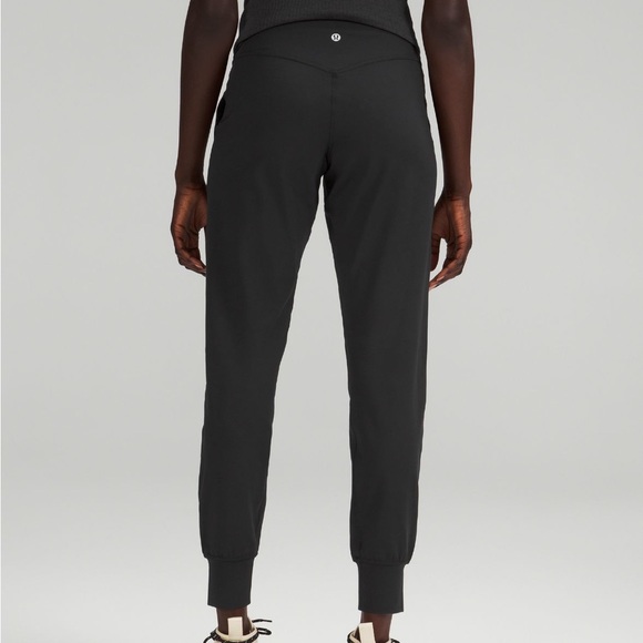 Align joggers - Picture 2 of 7